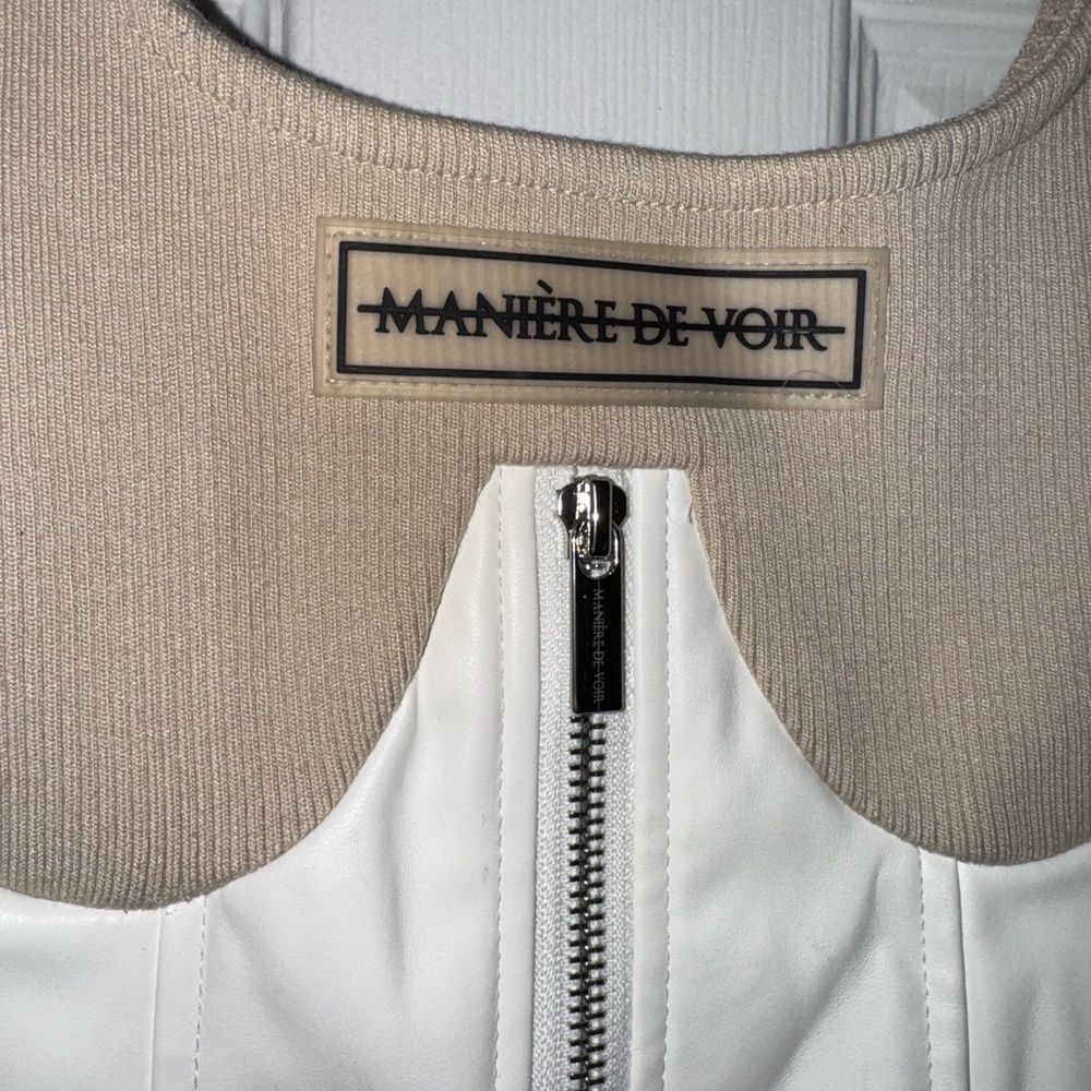 Manière De Voir Tan and White Zippered Top - Picture 2 of 9